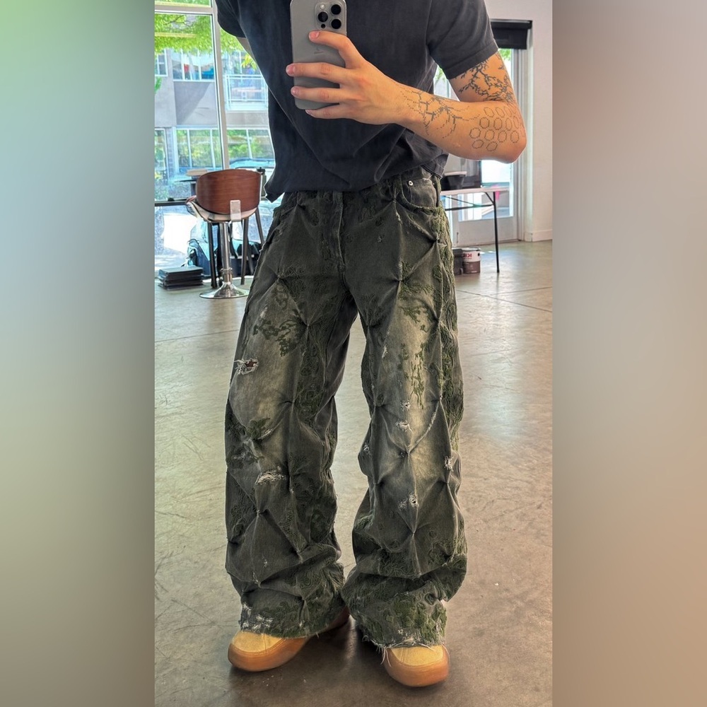 BAD SON Moss Overgrowth Green Floral Embroidered Jeans Unisex Size 2XL NWT